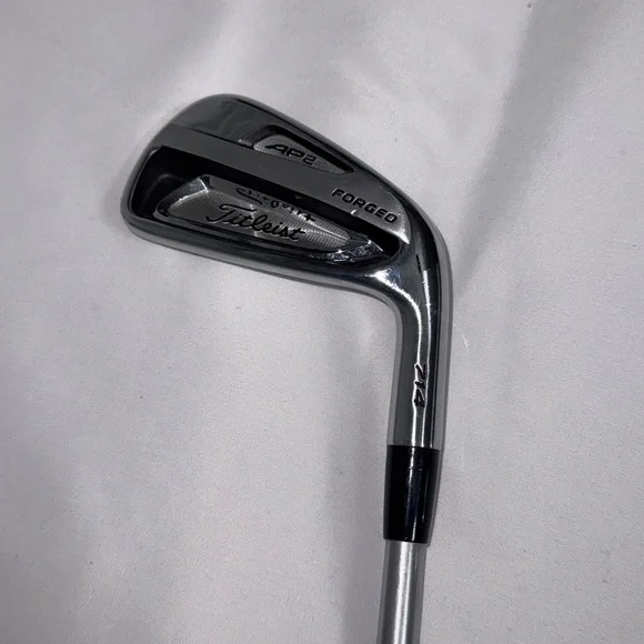 TITLEIST AP2 714 4 IRON KBS TOUR C-TAPER LITE 115G EXTRA STIFF X FLEX JUMBO GRIP - Picture 7 of 10